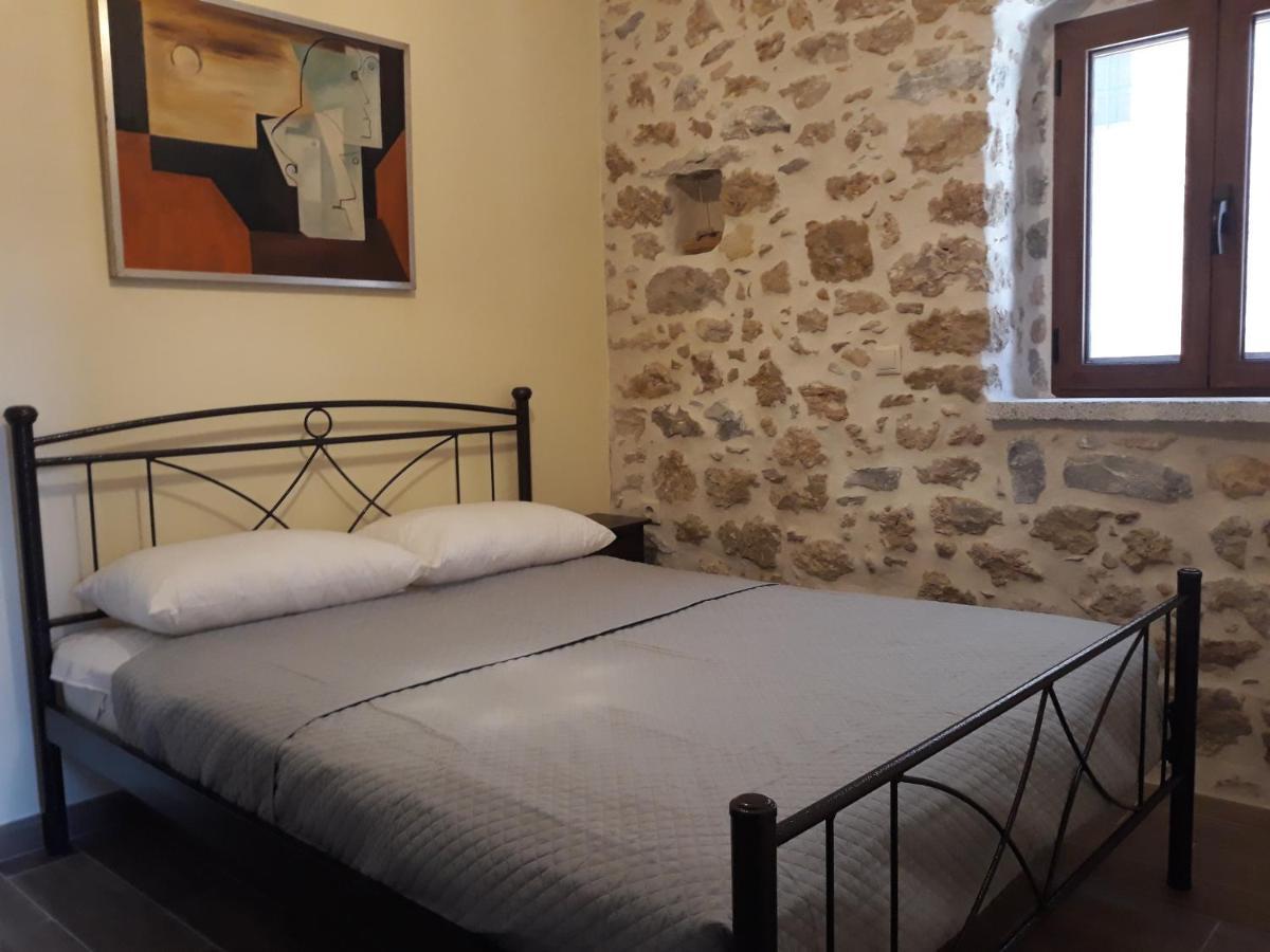 Aspasia House Ítilo Kültér fotó